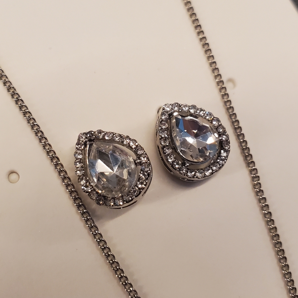 Lane Bryant Necklace & Earring Set. - Picture 3 of 4